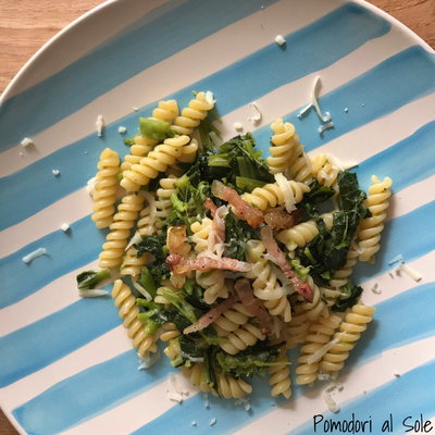 featured image thumbnail for post Fusilli con cime di rapa e guanciale